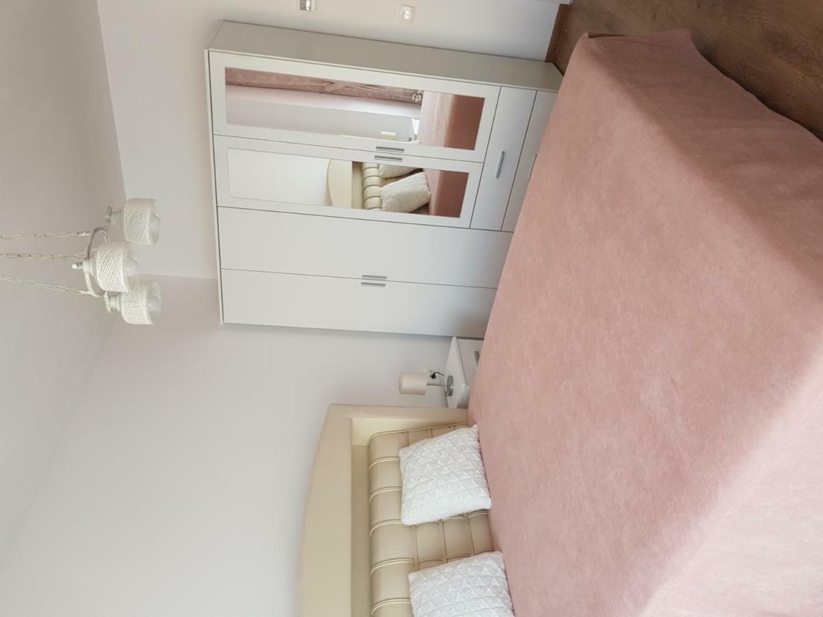 Apartament Monadin 3 Braszów Zewnętrze zdjęcie