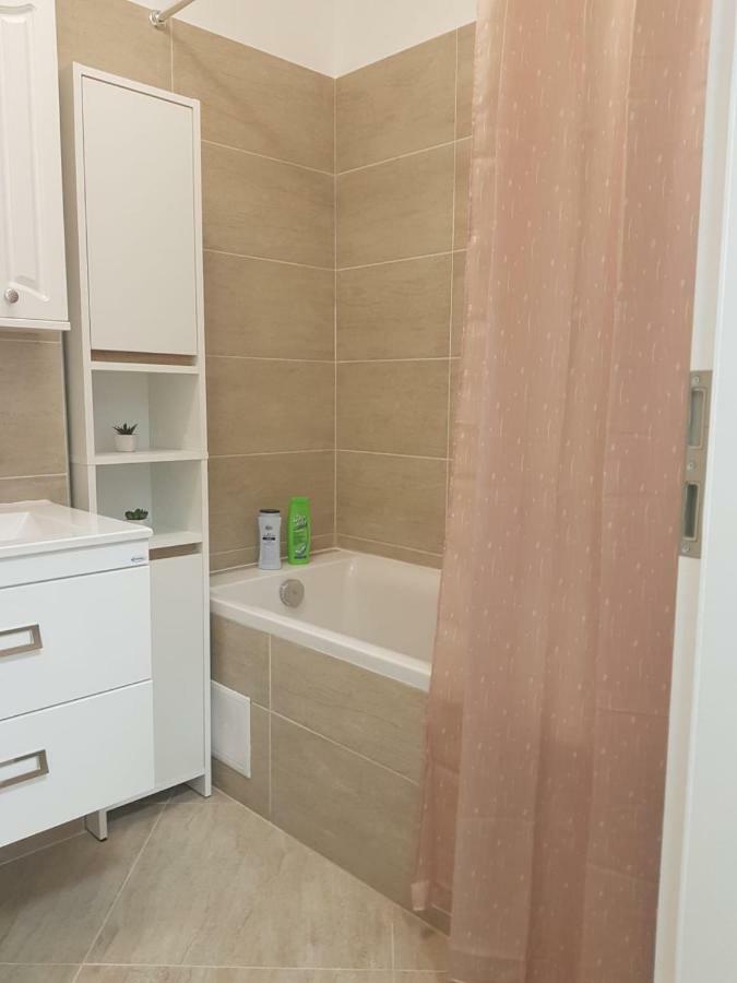 Apartament Monadin 3 Braszów Zewnętrze zdjęcie