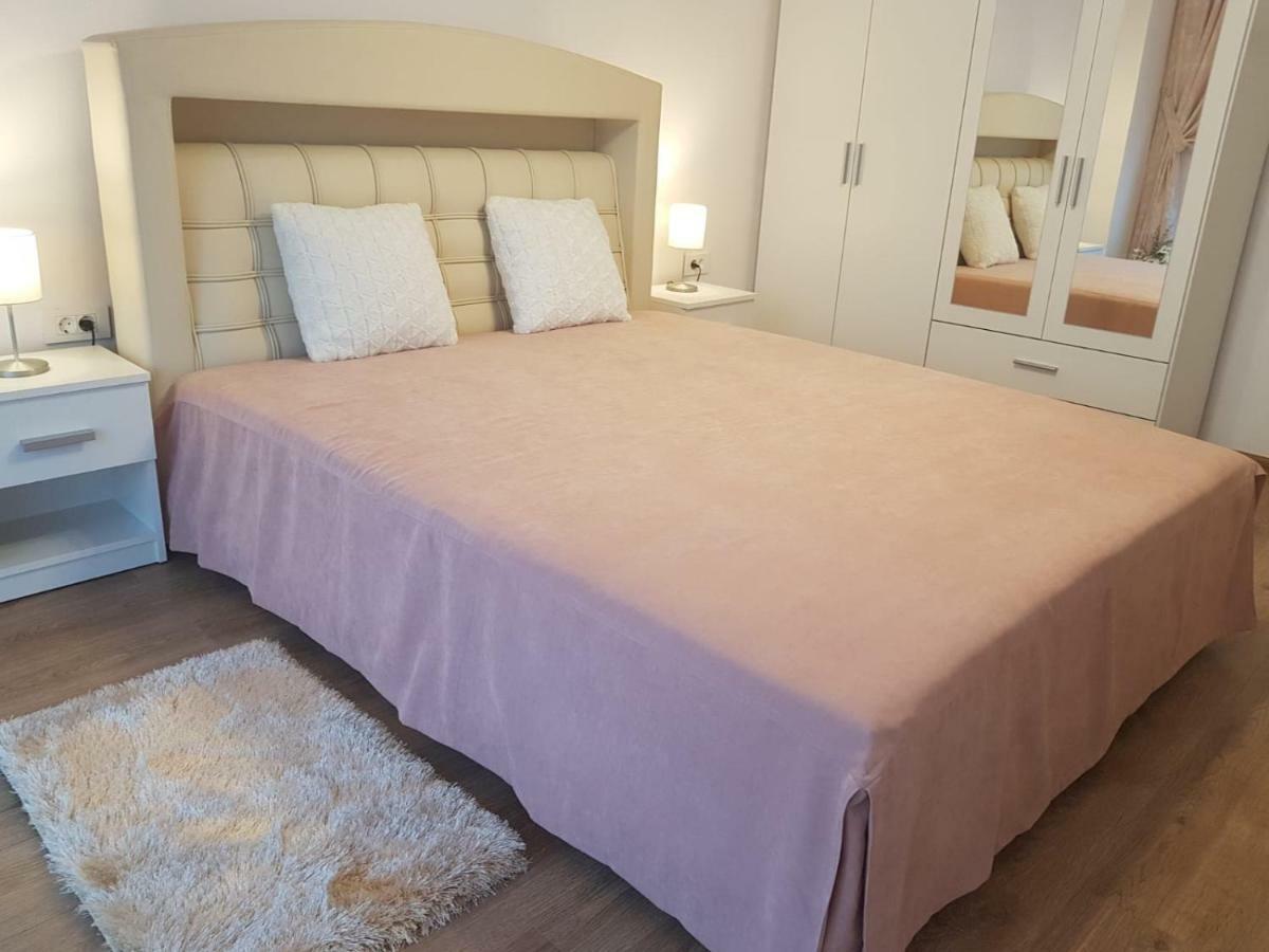 Apartament Monadin 3 Braszów Zewnętrze zdjęcie