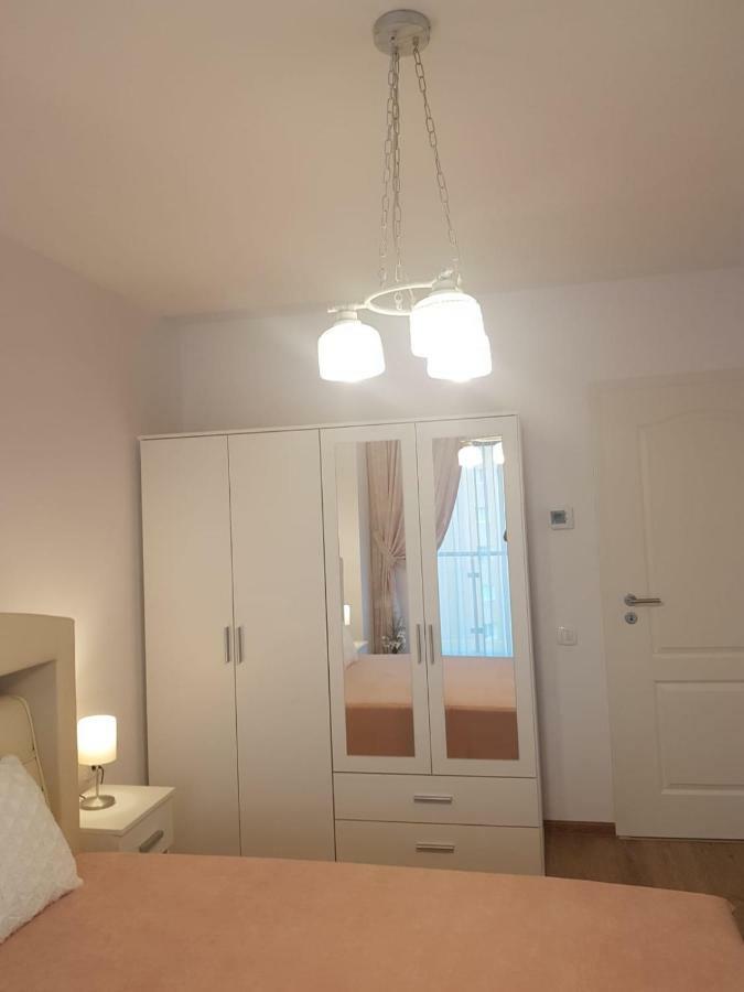 Apartament Monadin 3 Braszów Zewnętrze zdjęcie