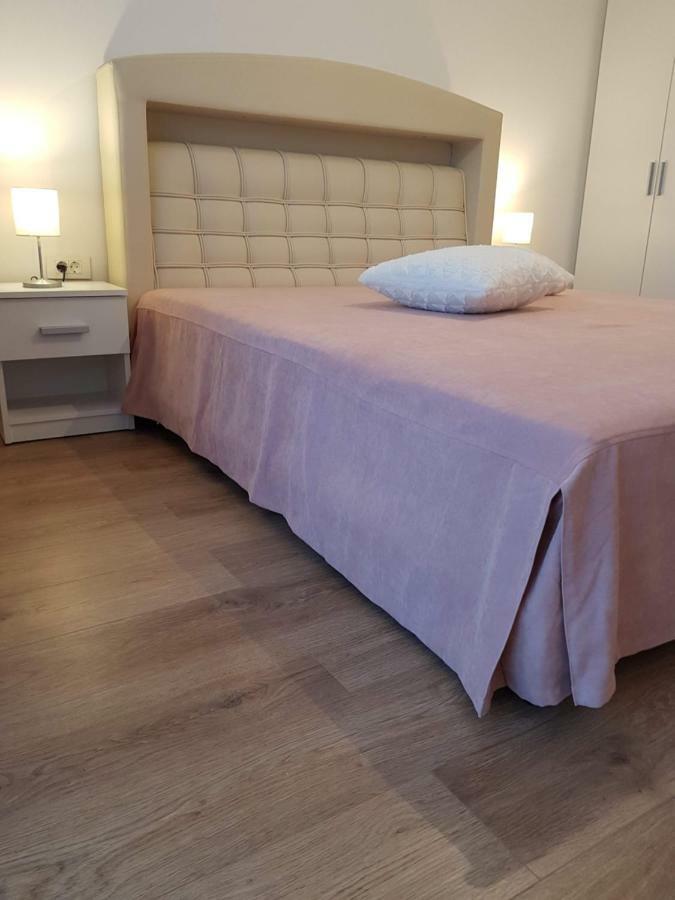 Apartament Monadin 3 Braszów Zewnętrze zdjęcie